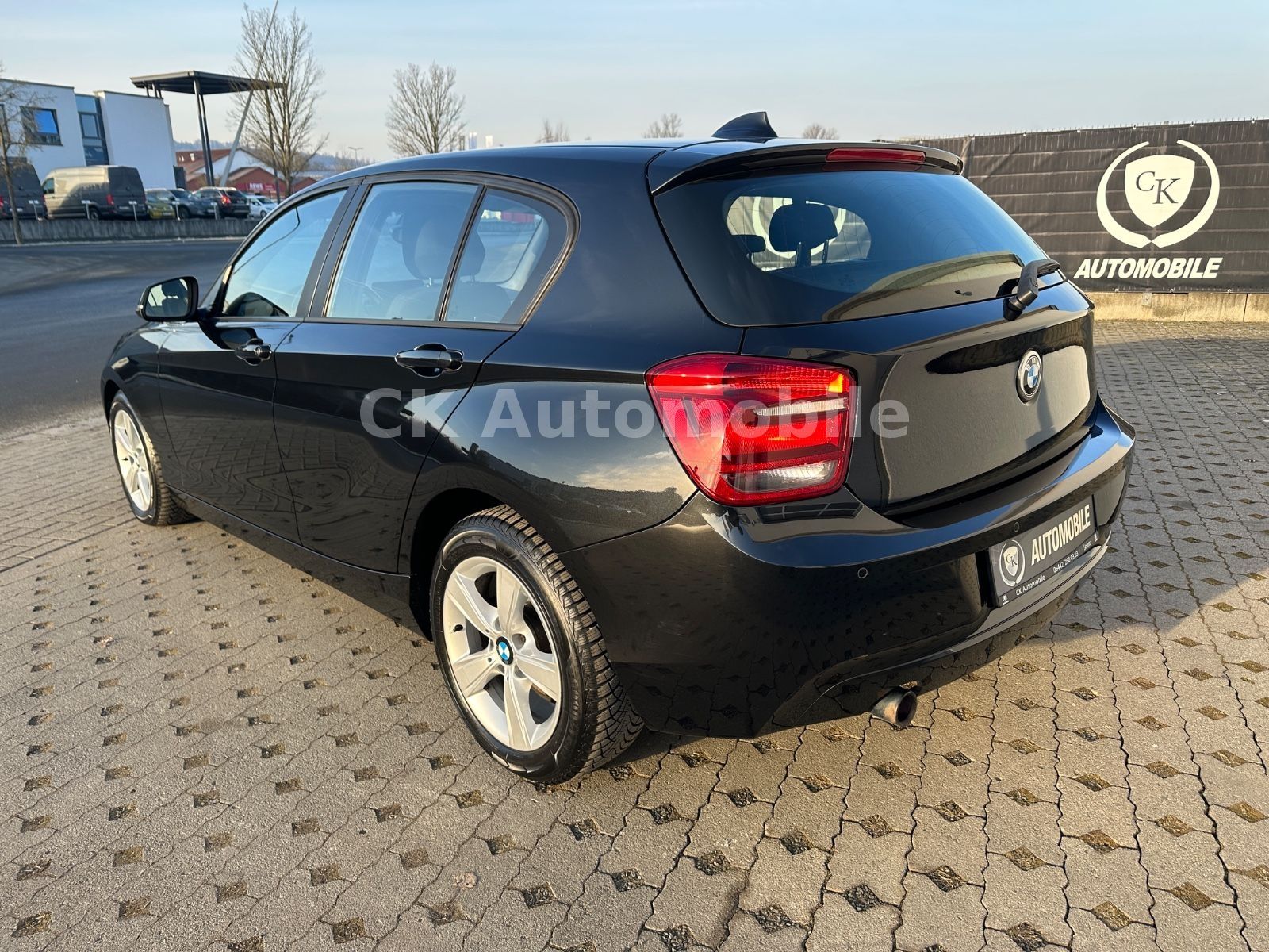 Fahrzeugabbildung BMW 116d  5-trg./Navi/Klimaautomatik/SHZ/PDC