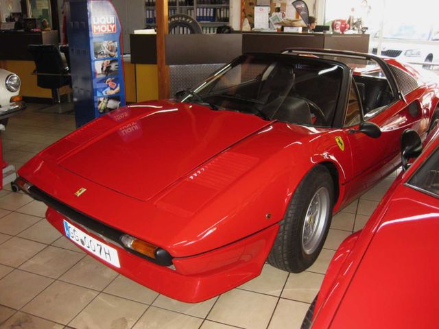 Ferrari 308 GTS Magnum Sammlerstück Wartung neu