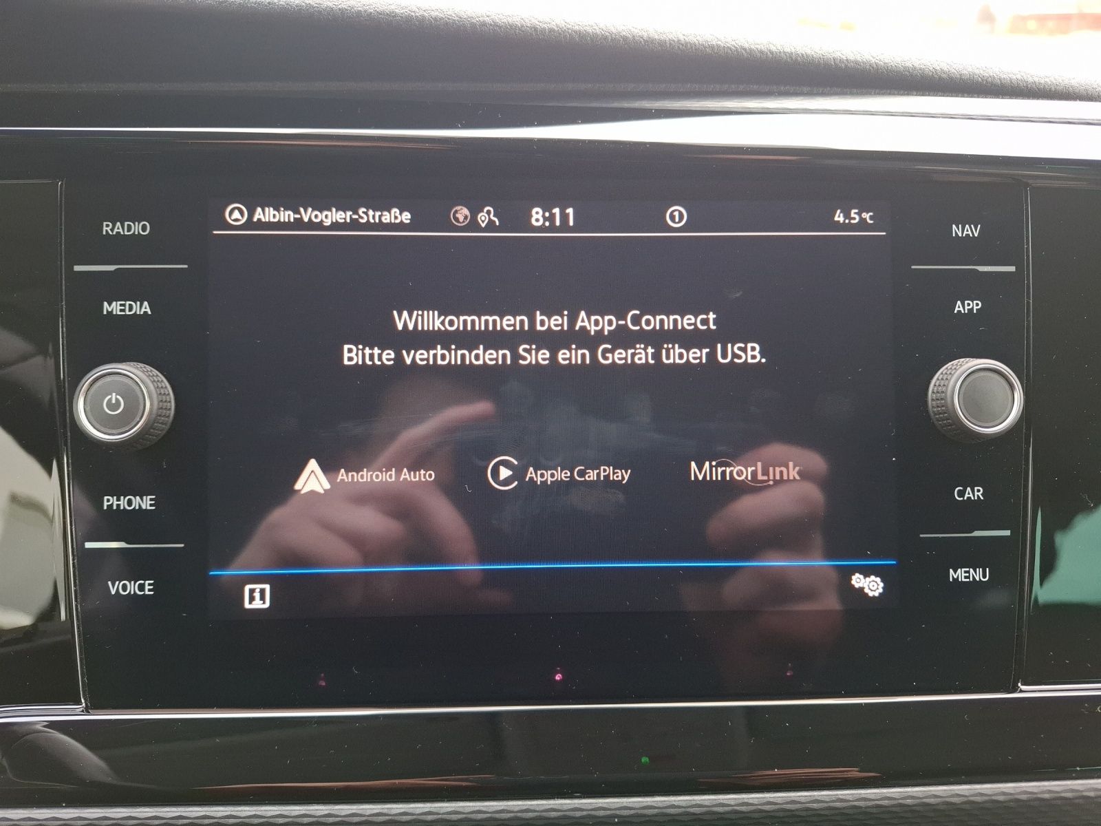 Fahrzeugabbildung Volkswagen T6.1 Multivan TDI Generation Six DSG Standhzg. L