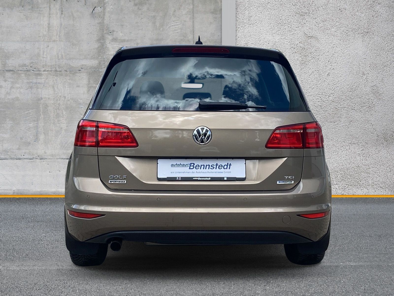 Fahrzeugabbildung Volkswagen Golf Sportsvan 1.2 TSI DSG Sound KAMERA APP BLIN