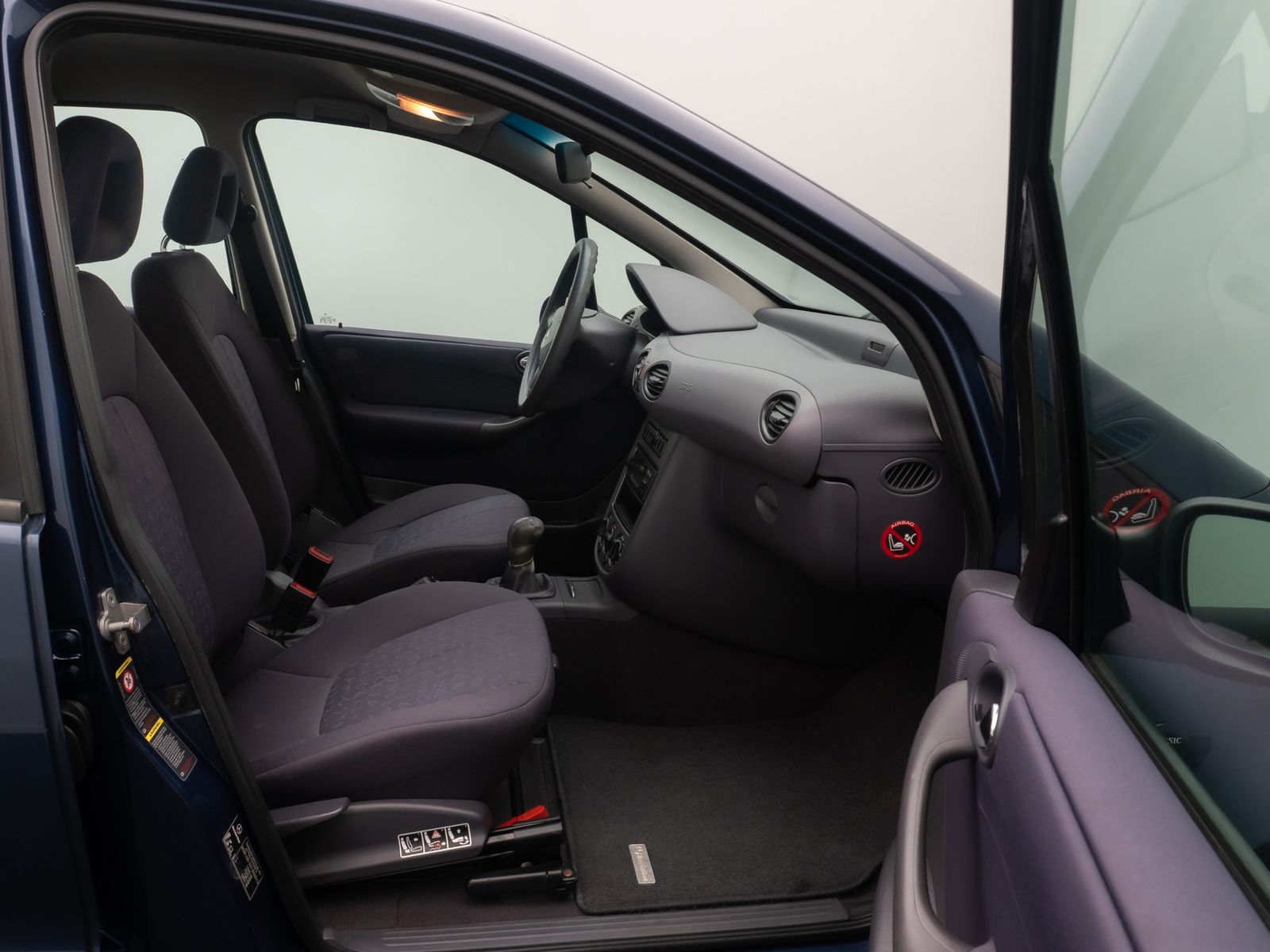 Fahrzeugabbildung Mercedes-Benz A 160 PDC Regensensor KomfortPaket