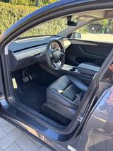 Tesla Model Y Große Reichweite - Allradantrieb - - Tesla Model Y von privat