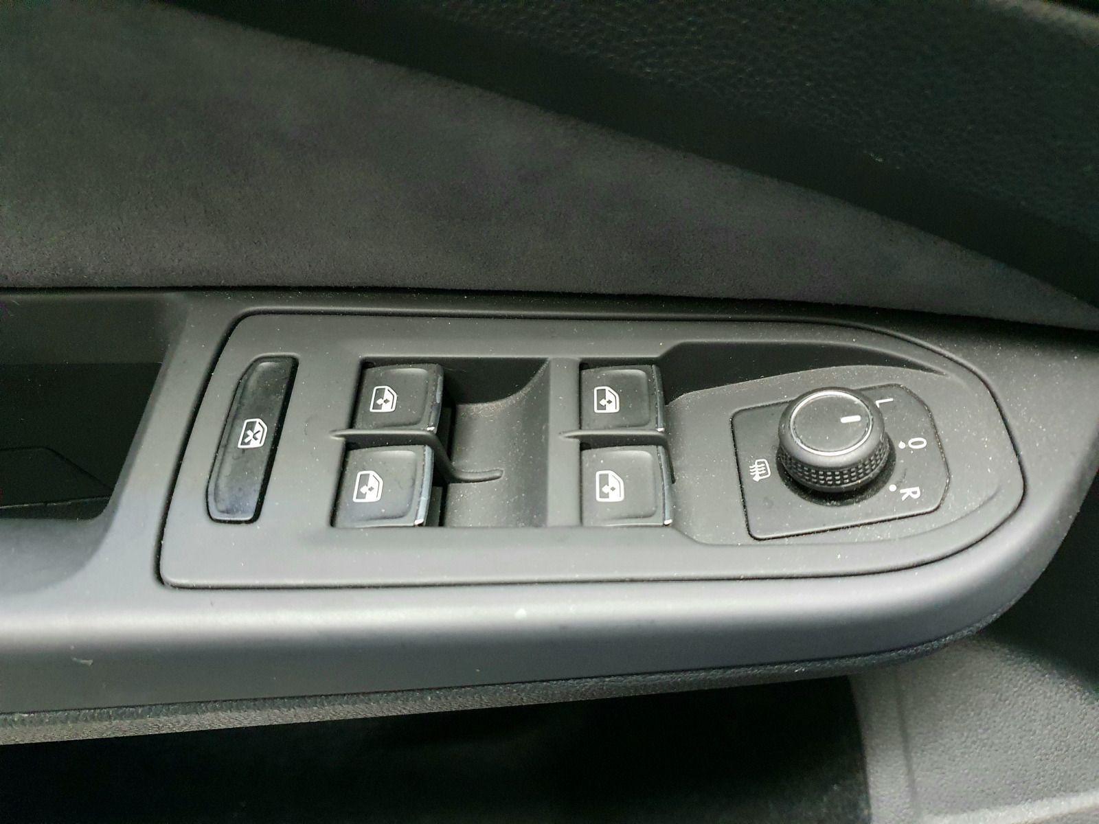 Volkswagen Golf VIII Variant 2.0TDI DSG R-Line/AHK/ACC/RFK, миниатюра 25