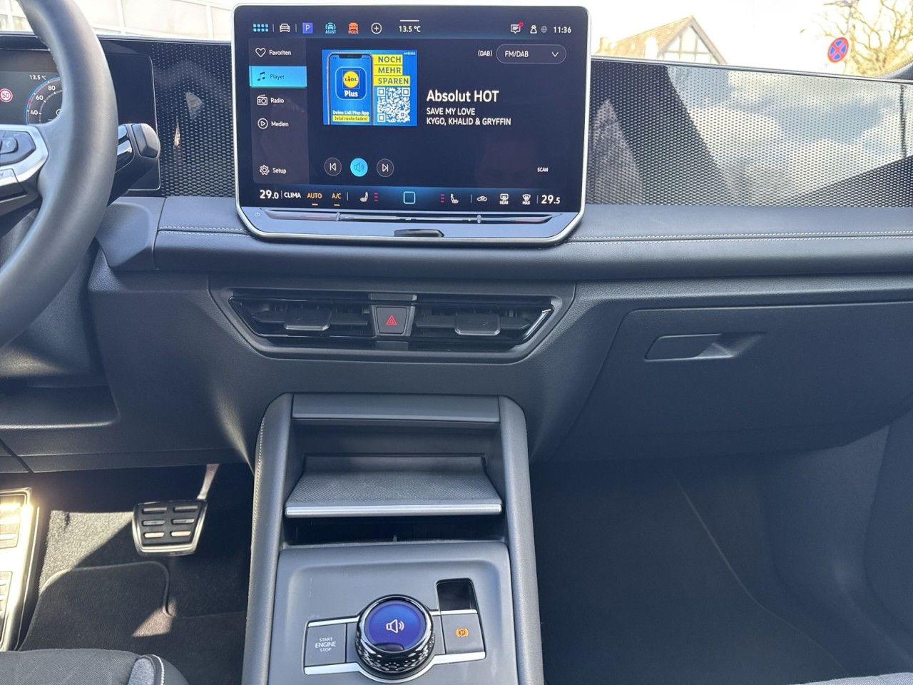 Volkswagen Tiguan 1.5 eTSI Goal Automatik Navi AHK Matrix-L foto 12