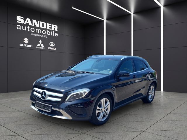 MERCEDES-BENZ GLA 180 Urban -XENON/S+W.Räder/el.Heckklappe/Nav