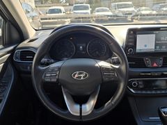 Fahrzeugabbildung i30 Premium 1,4 T-GDI