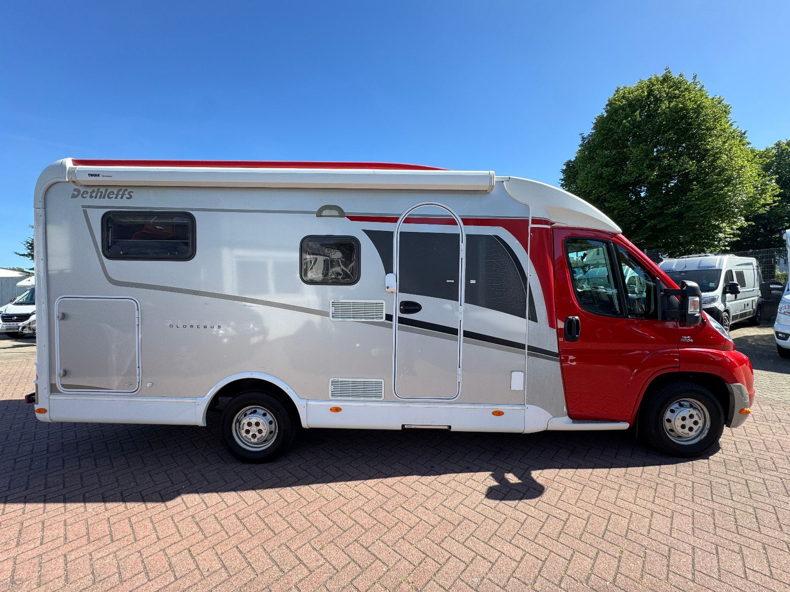 Fahrzeugabbildung Dethleffs GLOBEBUS T 004 FIAT KAMERA SAT TV LUFTFEDERUNG