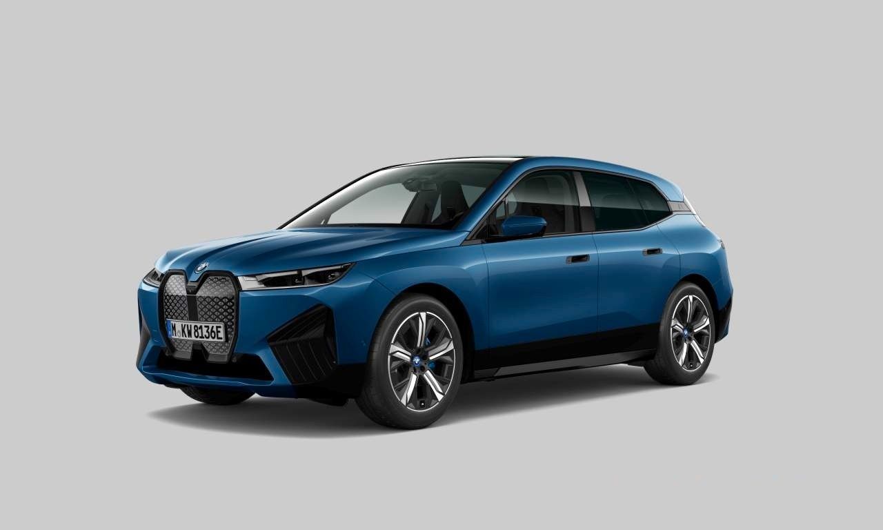 BMW iX xDrive40 M Sport PANO-SKY*AHK*DA-Prof*360°