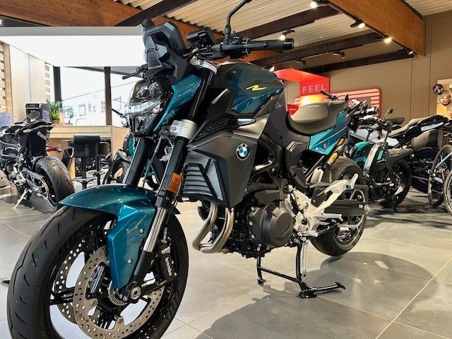 Fahrzeugabbildung BMW F 900 R , Aktion!