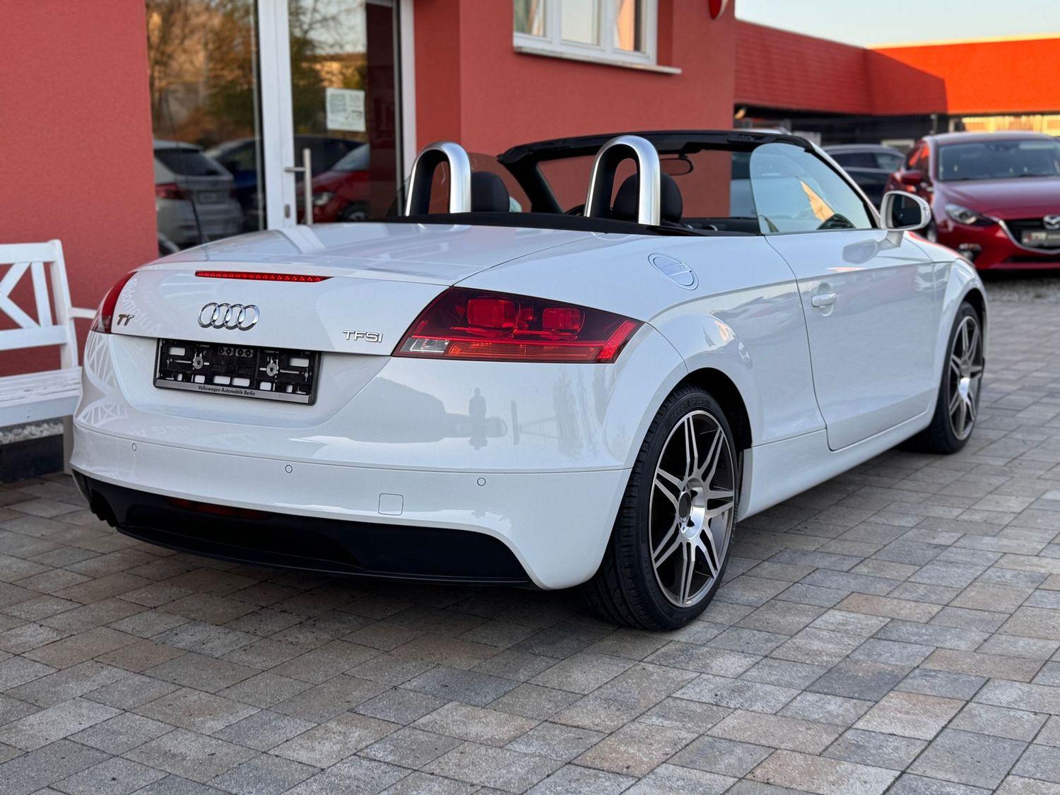 Audi TT 1.8 TFSI Cabrio*2.Hand*TÜV 04/2027
