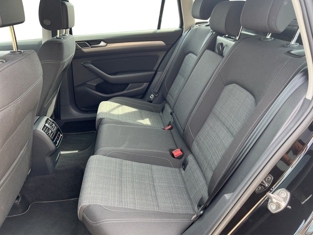 Volkswagen Passat Variant - Bild 17
