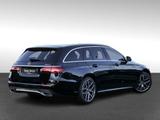 Mercedes-Benz E 450 T 4M |AMG|DISTR|NAVI|ILS|PANO|BURM|MBeam - mit Benzin-Antrieb: Schwarz, Ambiente-Beleuchtung