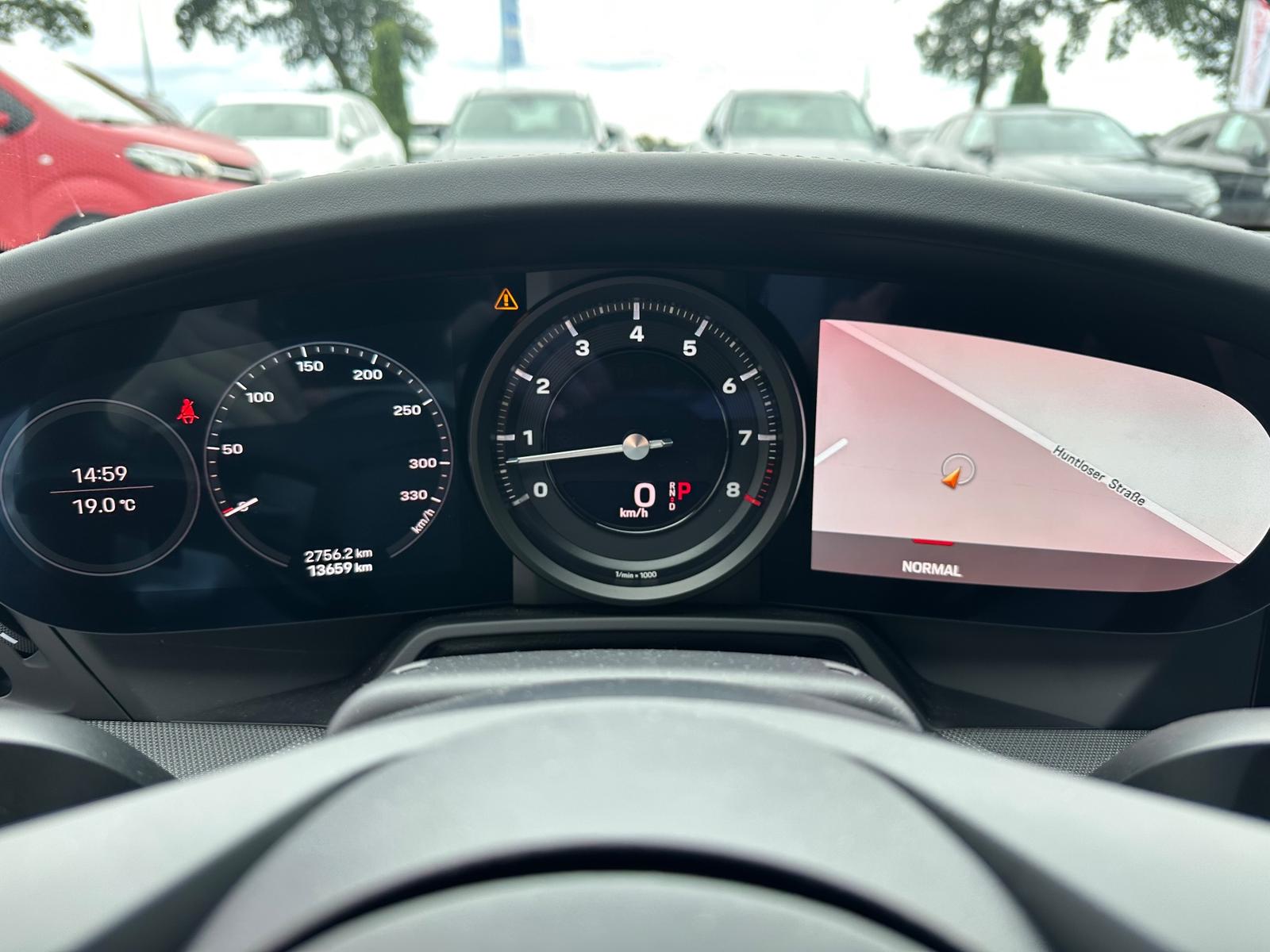 Porsche 992 Carrera S NAV+LED+KAM+BOSE+SPORT-ABGAS
