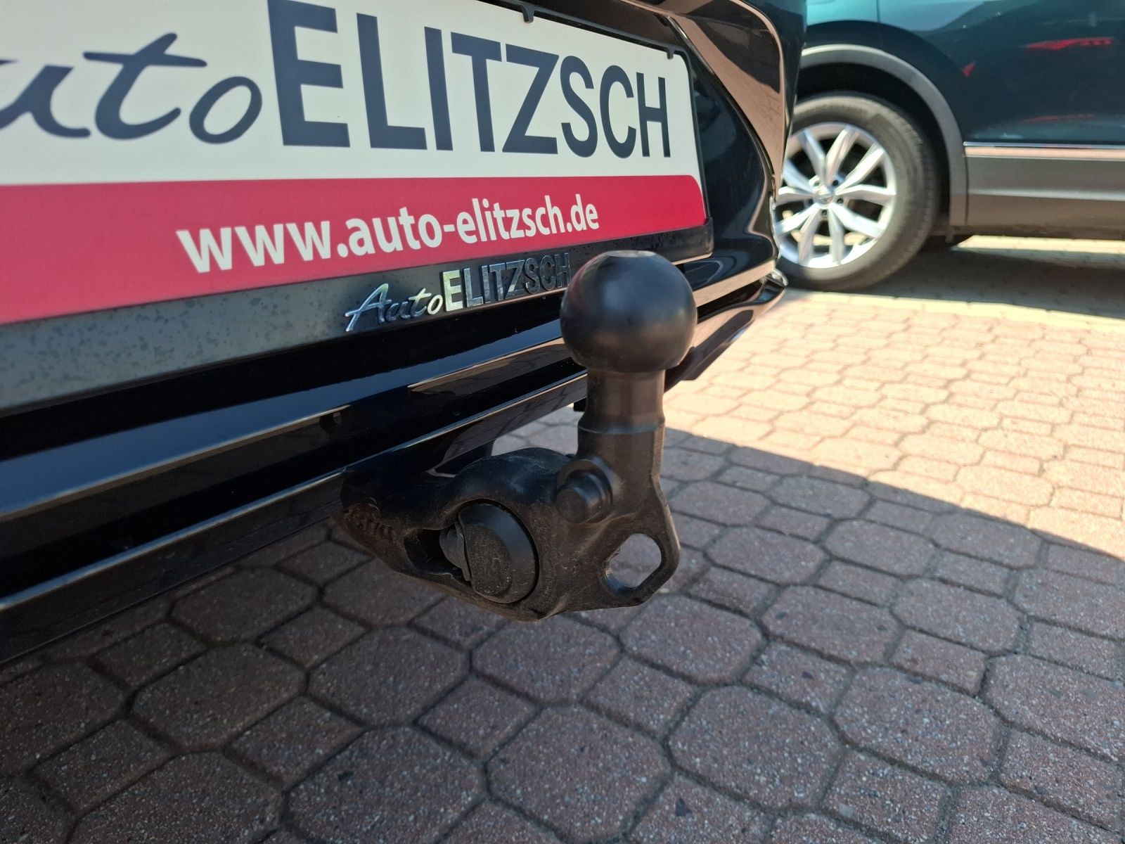 Fahrzeugabbildung Volkswagen Arteon SB R 4M  DSG LED AHK Navi AID ACC RFK 20"