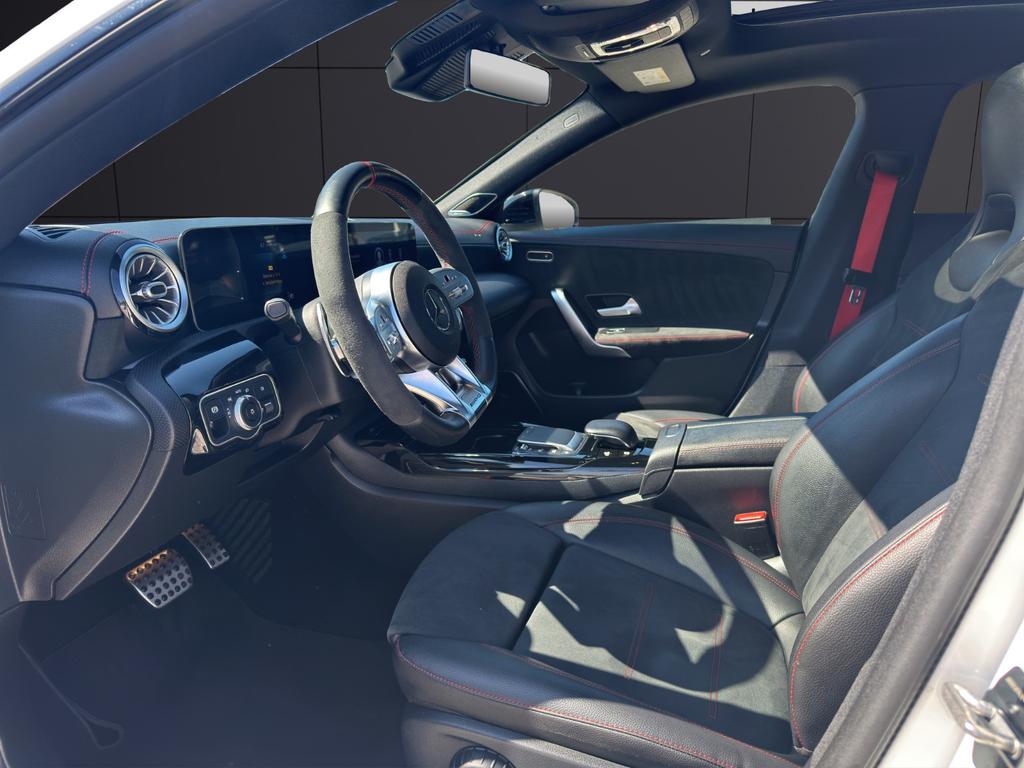 Mercedes-Benz CLA 35 AMG