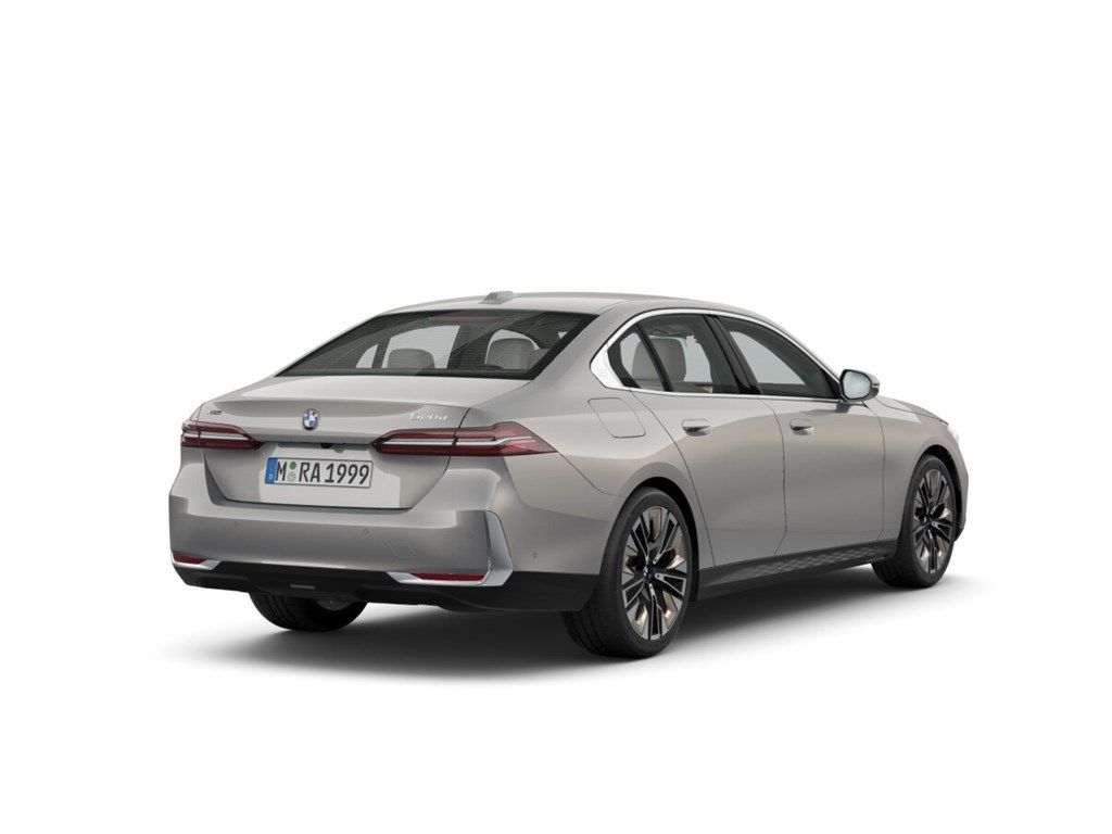 BMW 520 d M Sport Pro xDrive HUD StandHZG Pano Navi foto 3