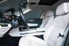 BMW 730d xDrive AHK HUD - TOP Ausstattung Unfallfrei