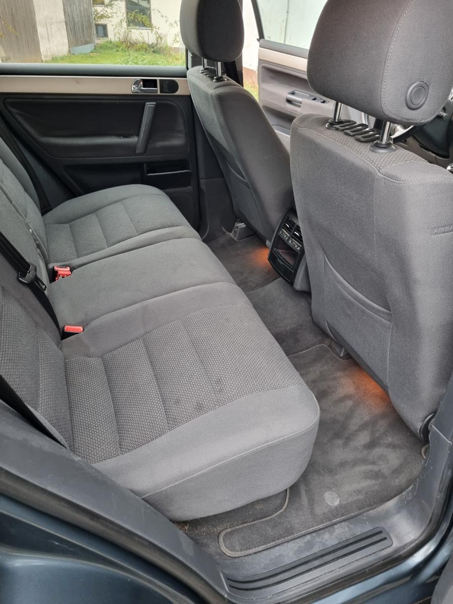 Volkswagen Touareg 2006 — photo 6