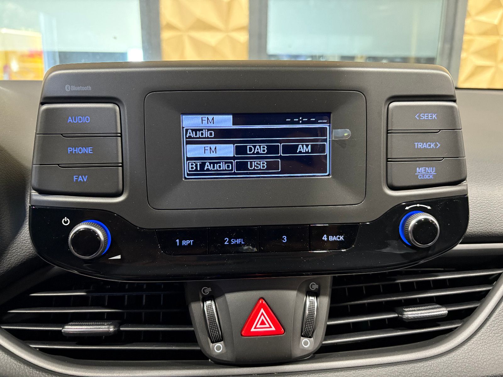 Fahrzeugabbildung Hyundai i30 Select Mild-Hybrid/PDC/DAB/SHZ/KLIMA/TEMPOMA