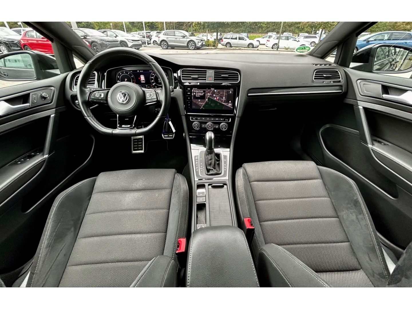 Golf R Variant 4M DSG - Navi*DCC*ACC*APP*Assist+