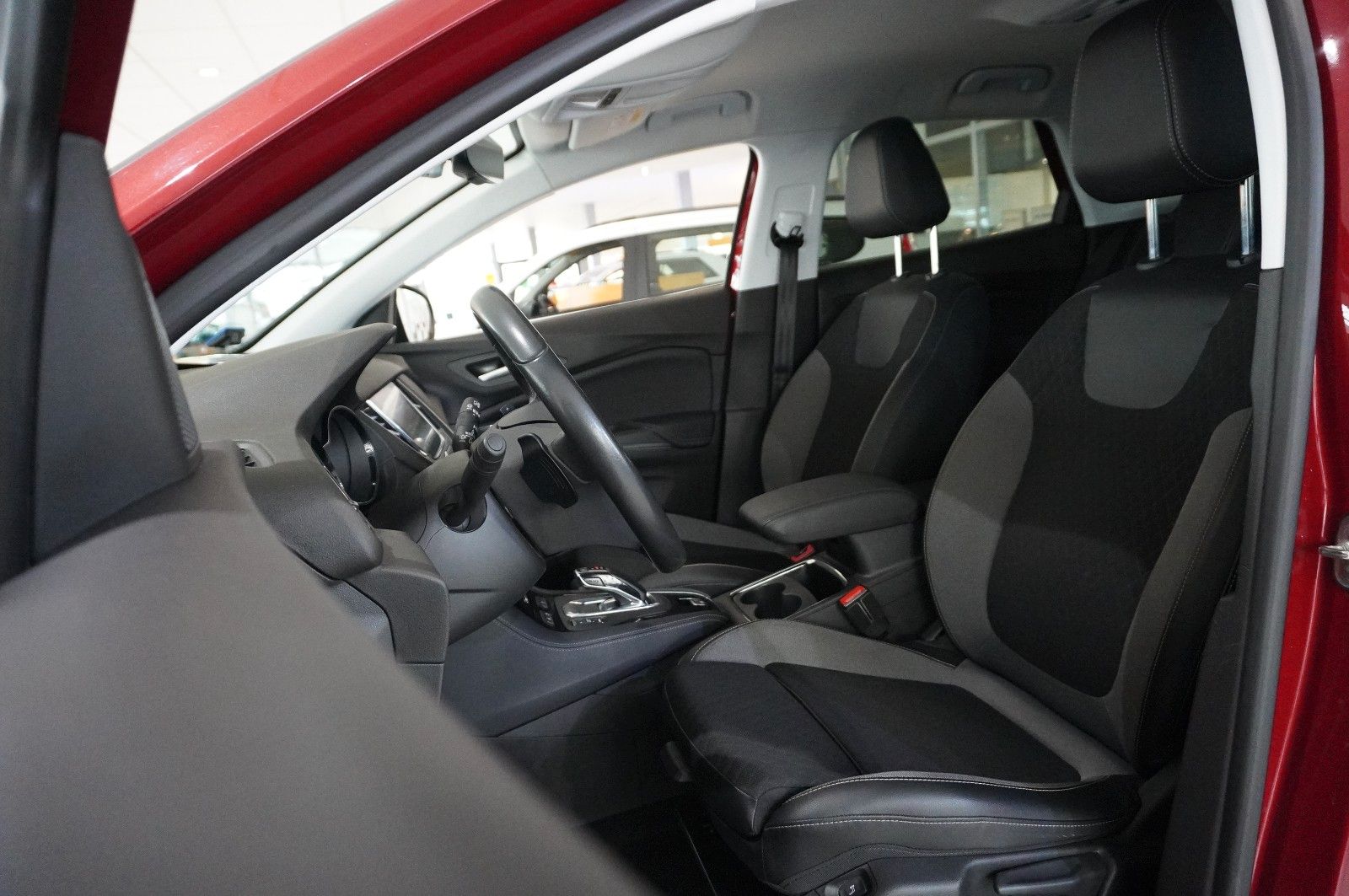 Fahrzeugabbildung Opel Grandland (X) 1.6 HYBRID ELEGAN. NAVI/KAMERA/AHK