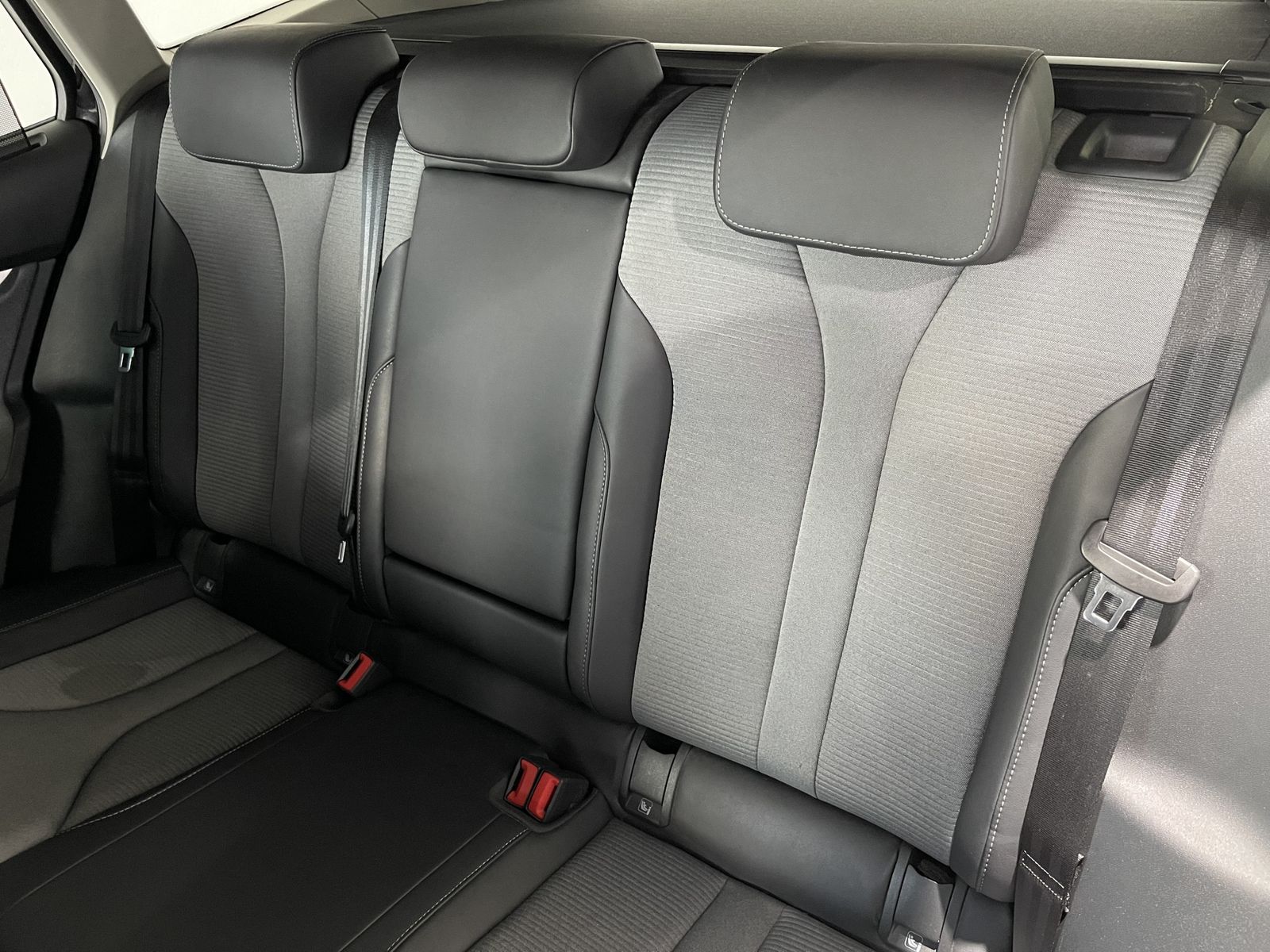 Fahrzeugabbildung SKODA Enyaq 60 Loft*LED-Matrix*Cam*WP*Navi*21Zoll*