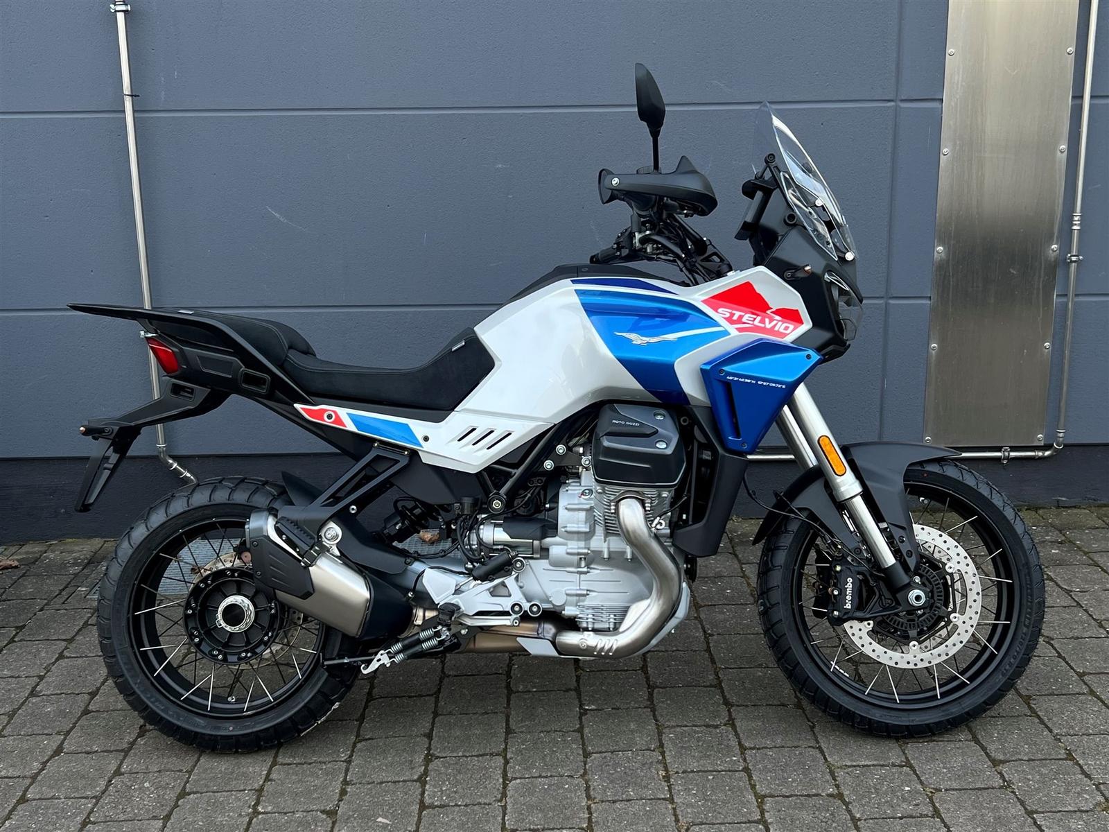 Moto Guzzi Stelvio Duecento Tributo Modell 2025!!!