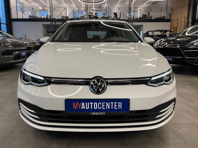 Volkswagen Golf VIII Lim. Life *LED*NAVI*PDC*AMBIENTE*CAR2X
