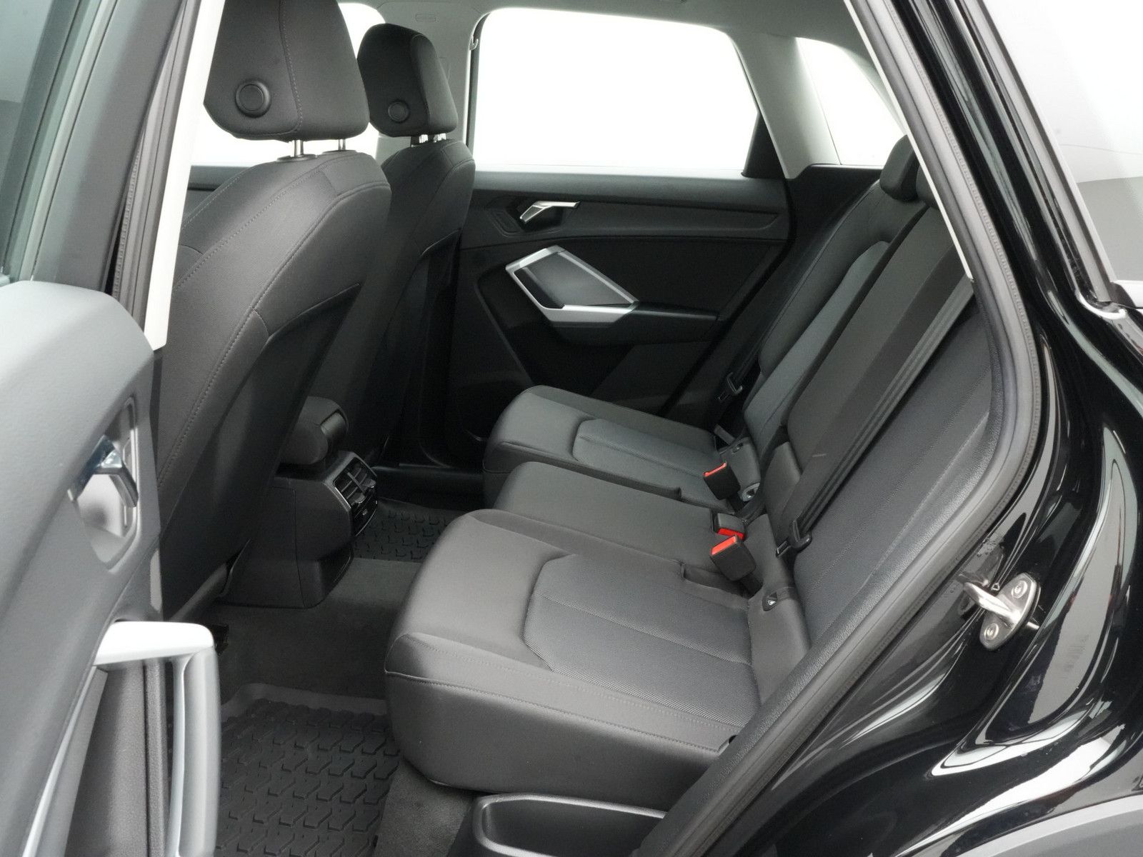 Audi Q3 40 quattro AHK NAVI 360° KAM SHZ LED PDC foto 8