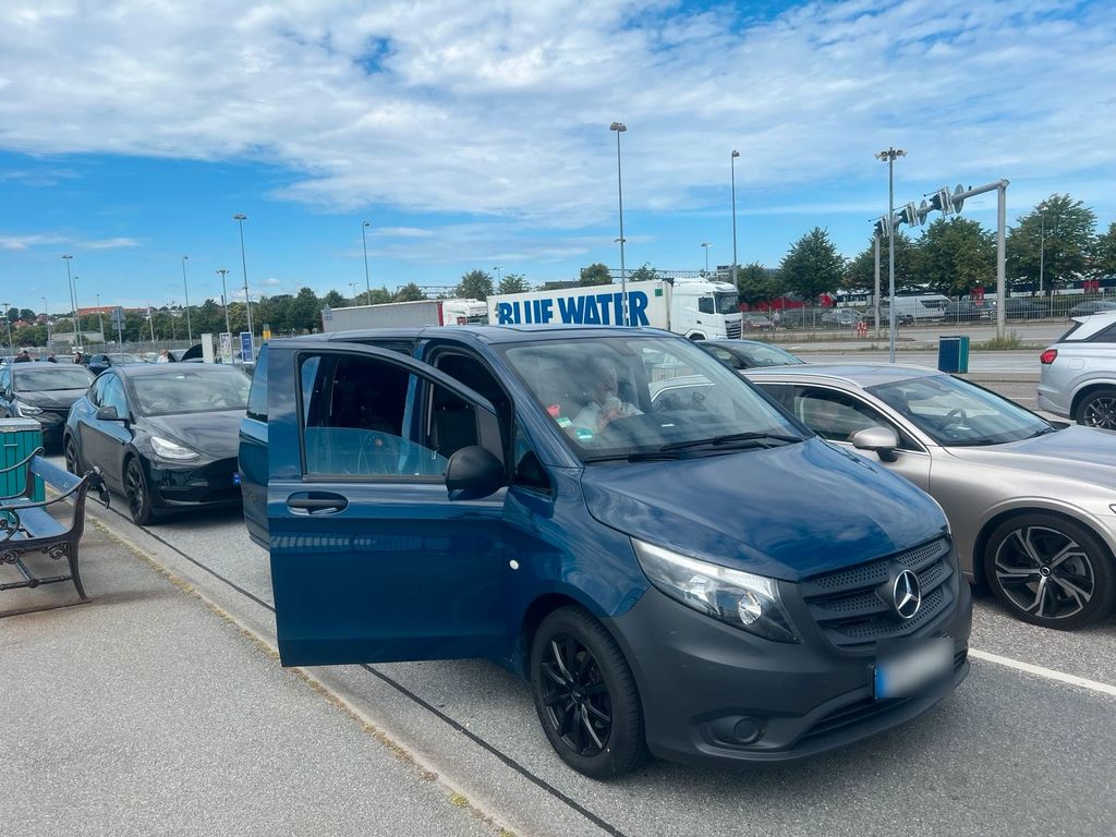 Image of Mercedes-Benz Vito