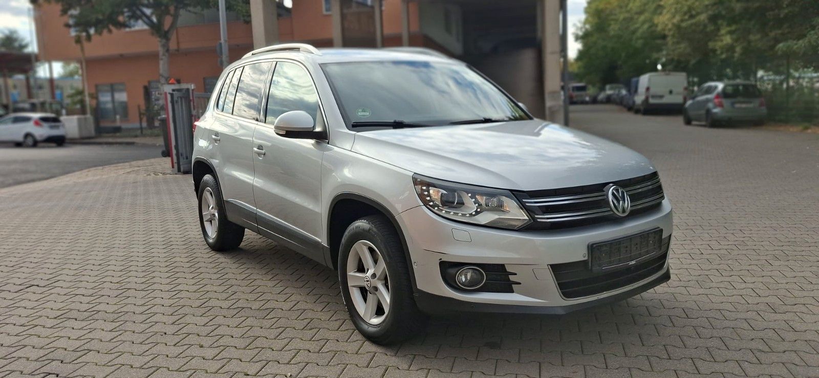 Volkswagen Volkswagen Tiguan Sport & Style 4Motion BMT