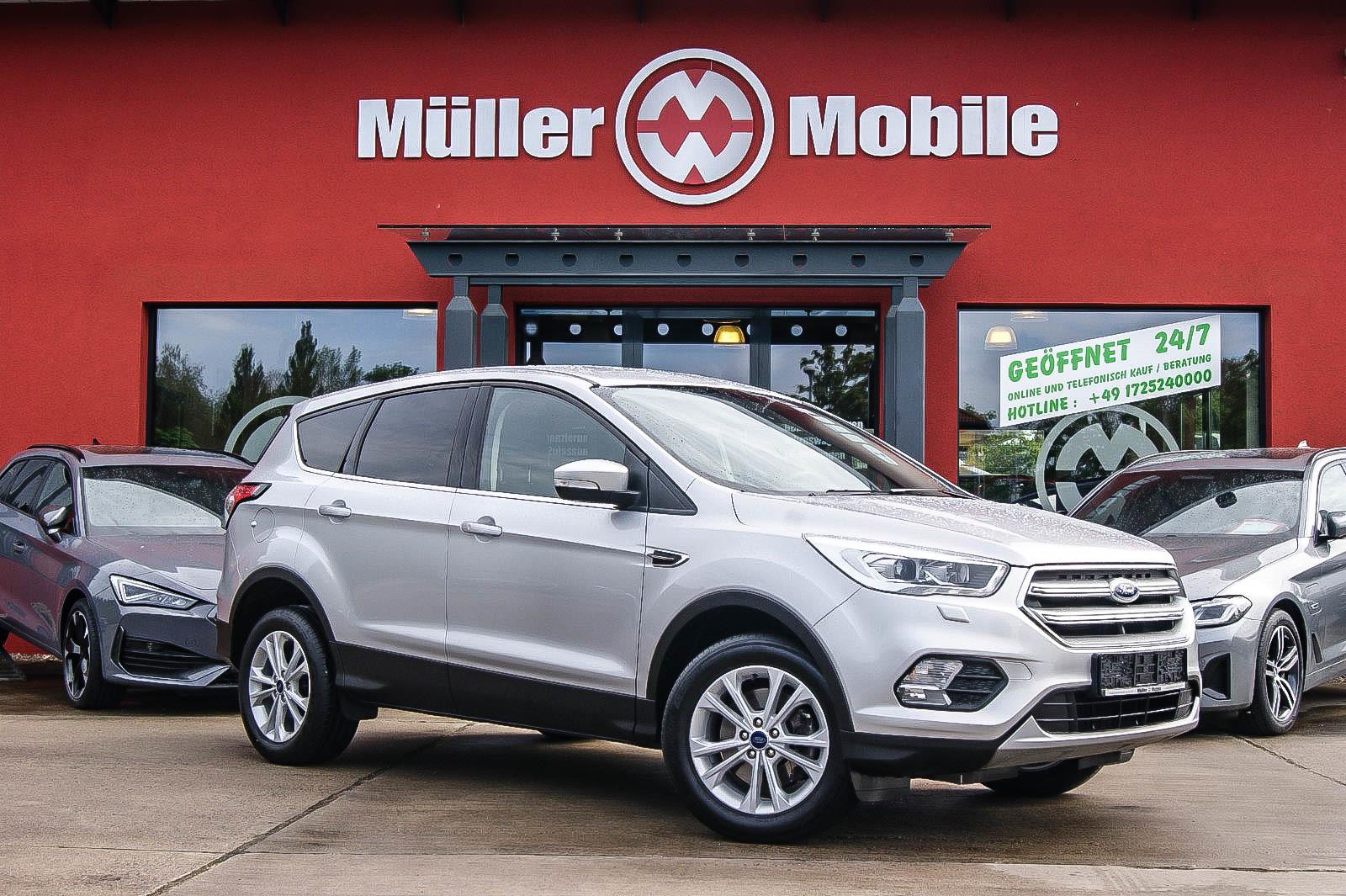 Ford Kuga 1.5 Aut Titanium XENON NAVIGATION PDC 1HAND