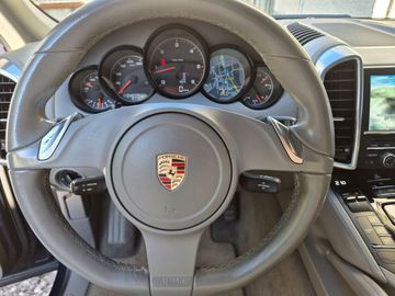 Porsche Cayenne - 12