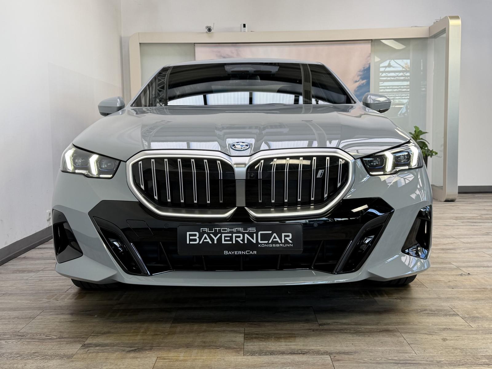 BMW i5 xDrive40 M Sport ACC 360 FahrwerkProfessional