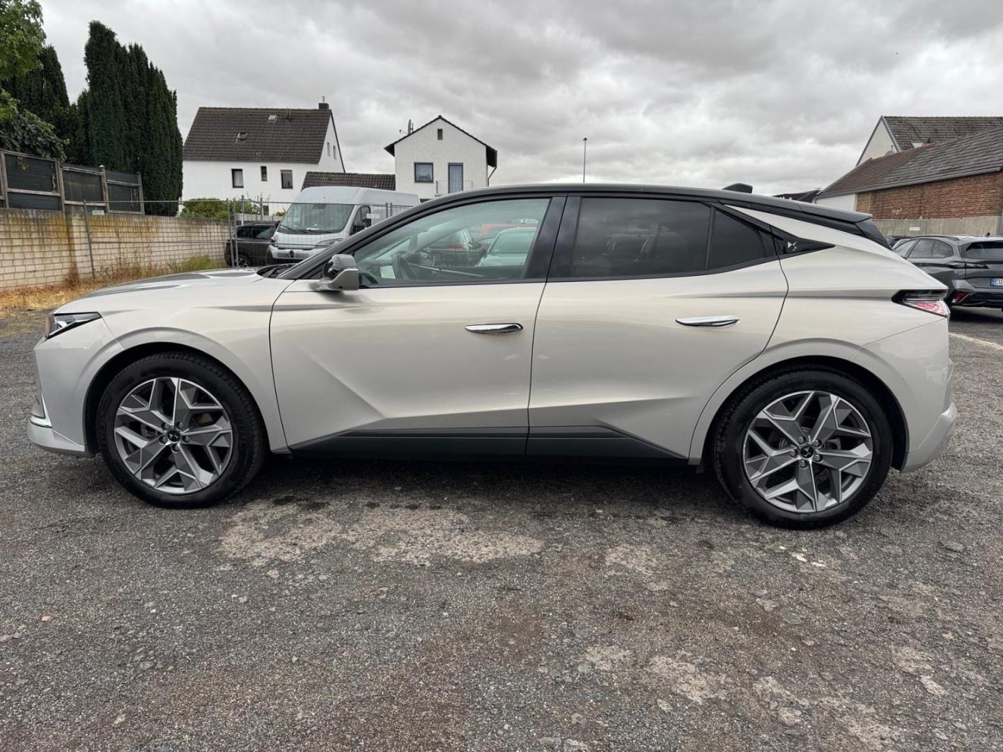 DS Automobiles DS4 ESPRIT DE VOYAGE PURETECH 130,1VORBESITZER,