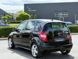Mercedes-Benz A 180 A A 180 5-türig*SERVICE NEU* - gebrauchte Mercedes-Benz A 180 aus dem Jahr 2011