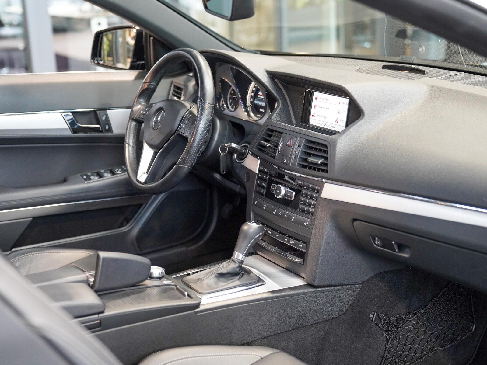 Mercedes-Benz E 220 CDI Avantgarde Leder AIRCAP AIRSCARF AHK