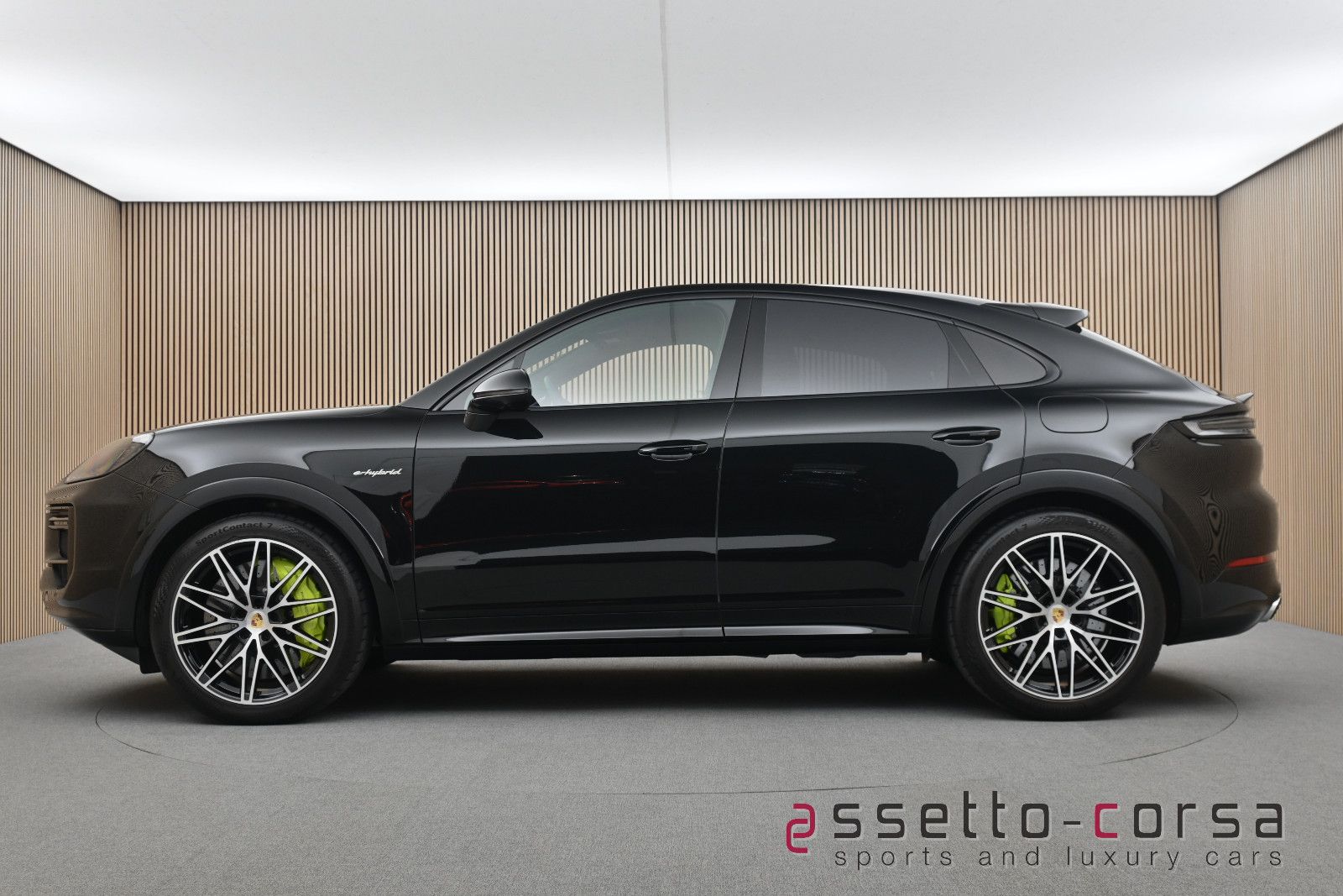 Porsche Cayenne Turbo E-Hybrid Coupe*InnoDr*PCCB*PDCC