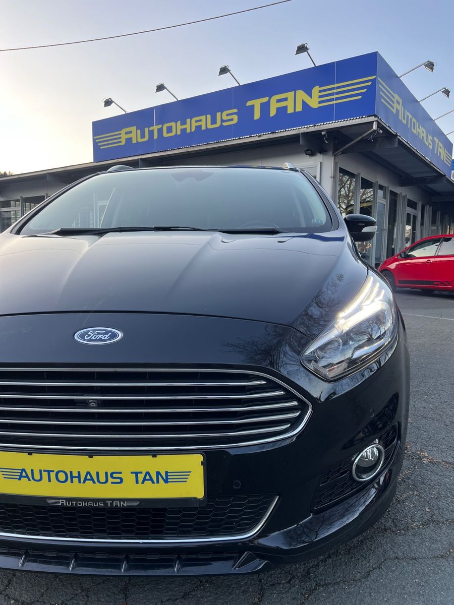 Fahrzeugabbildung Ford S-MAX Titanium ST LINE *KAMERA*MEMORY*LED*