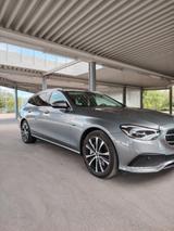 Mercedes-Benz E 300 de T Autom. - - Mercedes-Benz E 300 in Augsburg