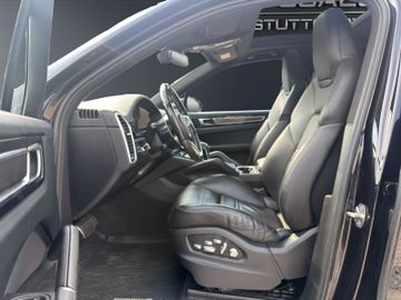 Porsche Cayenne - 9