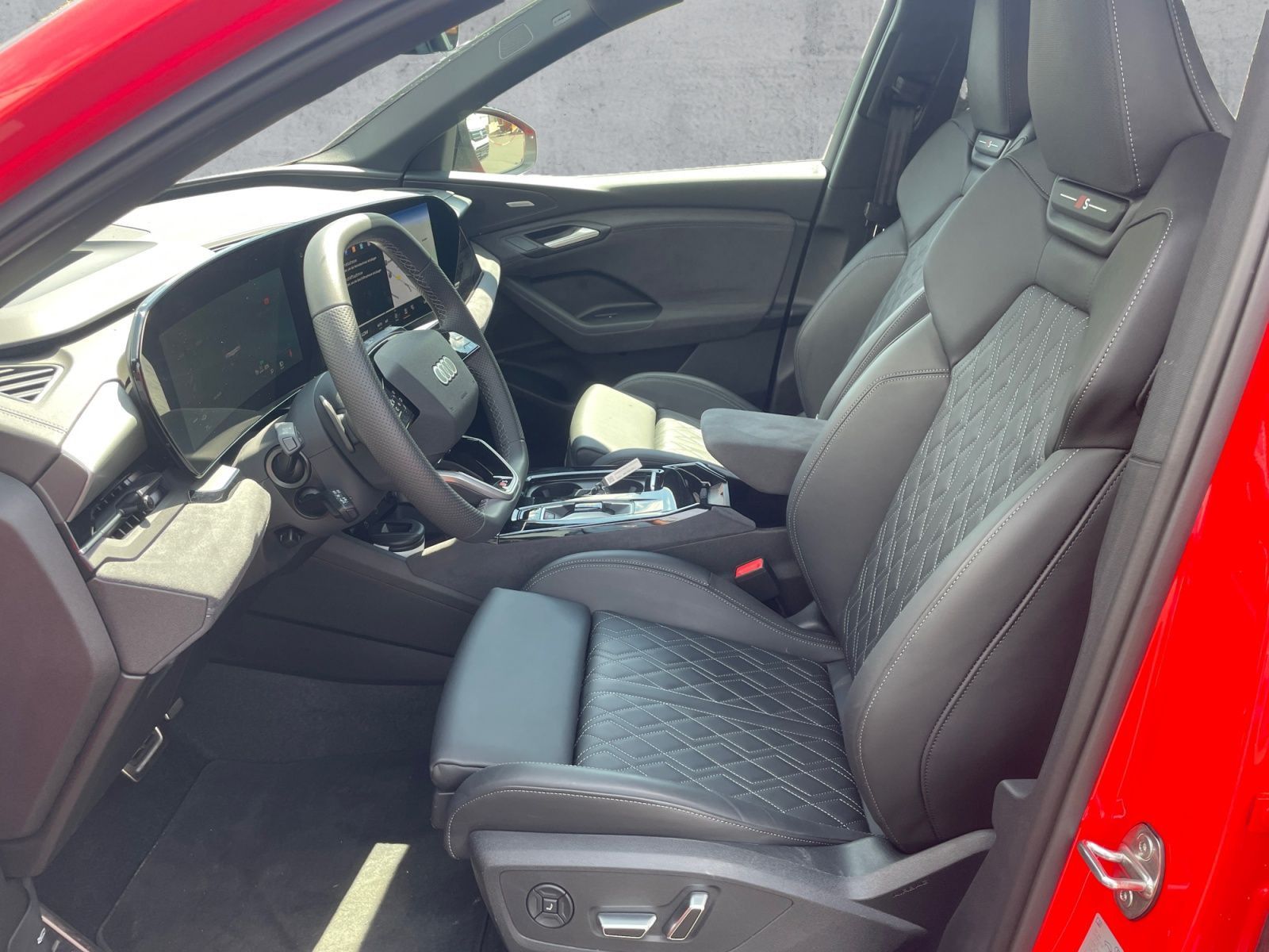 Audi Q6 e-tron - Bild 12