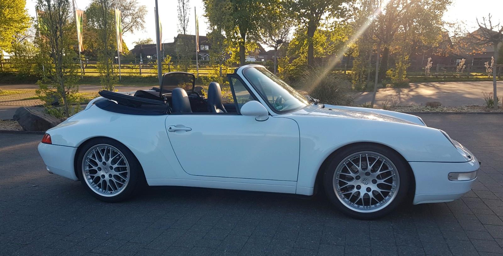 Porsche 993 Carrera Cabriolet 