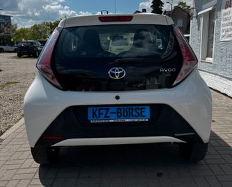 Toyota Aygo (X) - 5
