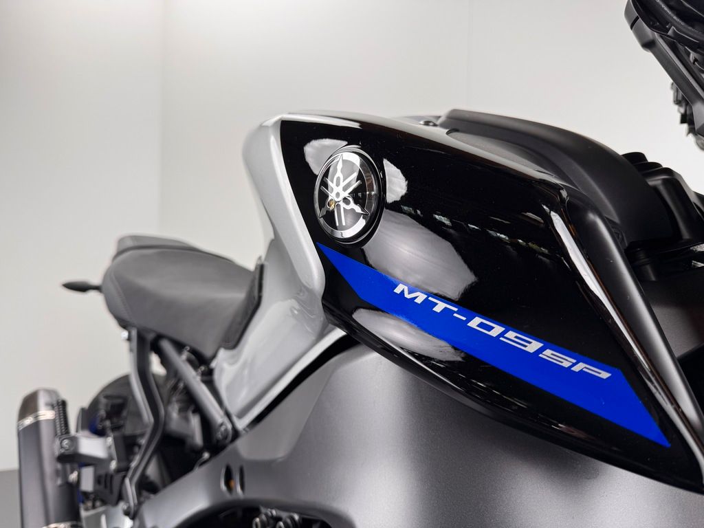 Fahrzeugabbildung Yamaha MT-09 SP *TOP-ZUSTAND *AKRAPOVIC