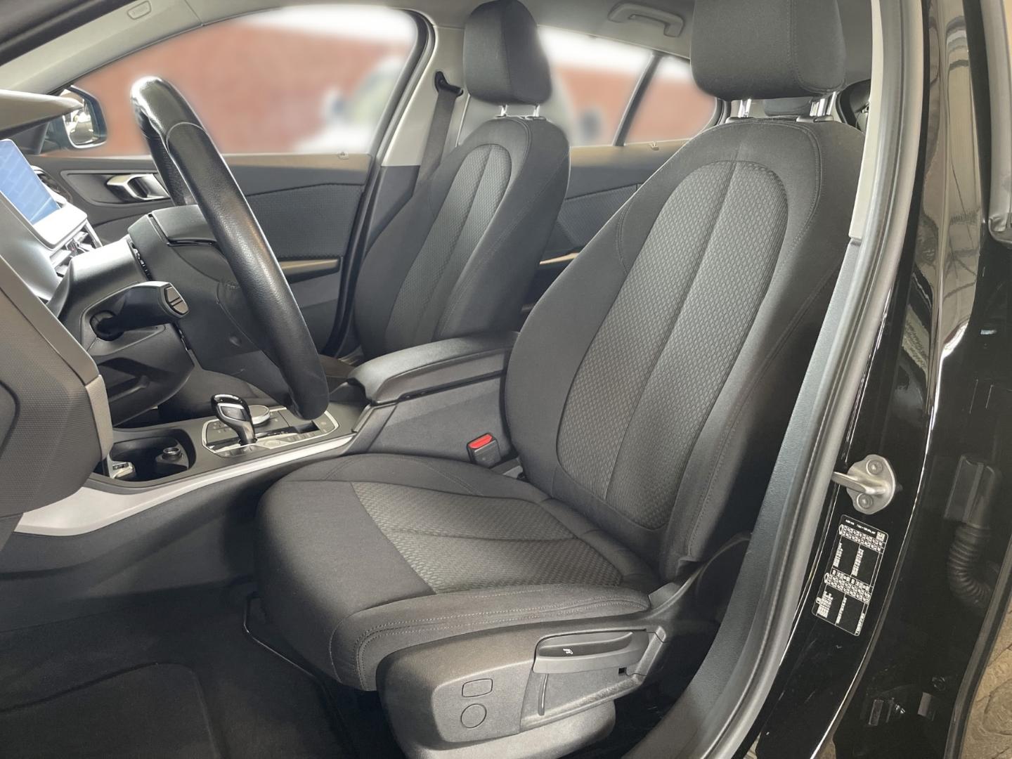 BMW 118 i Advantage Steptronic LED Shz PDC DAB WLAN, миниатюра 6