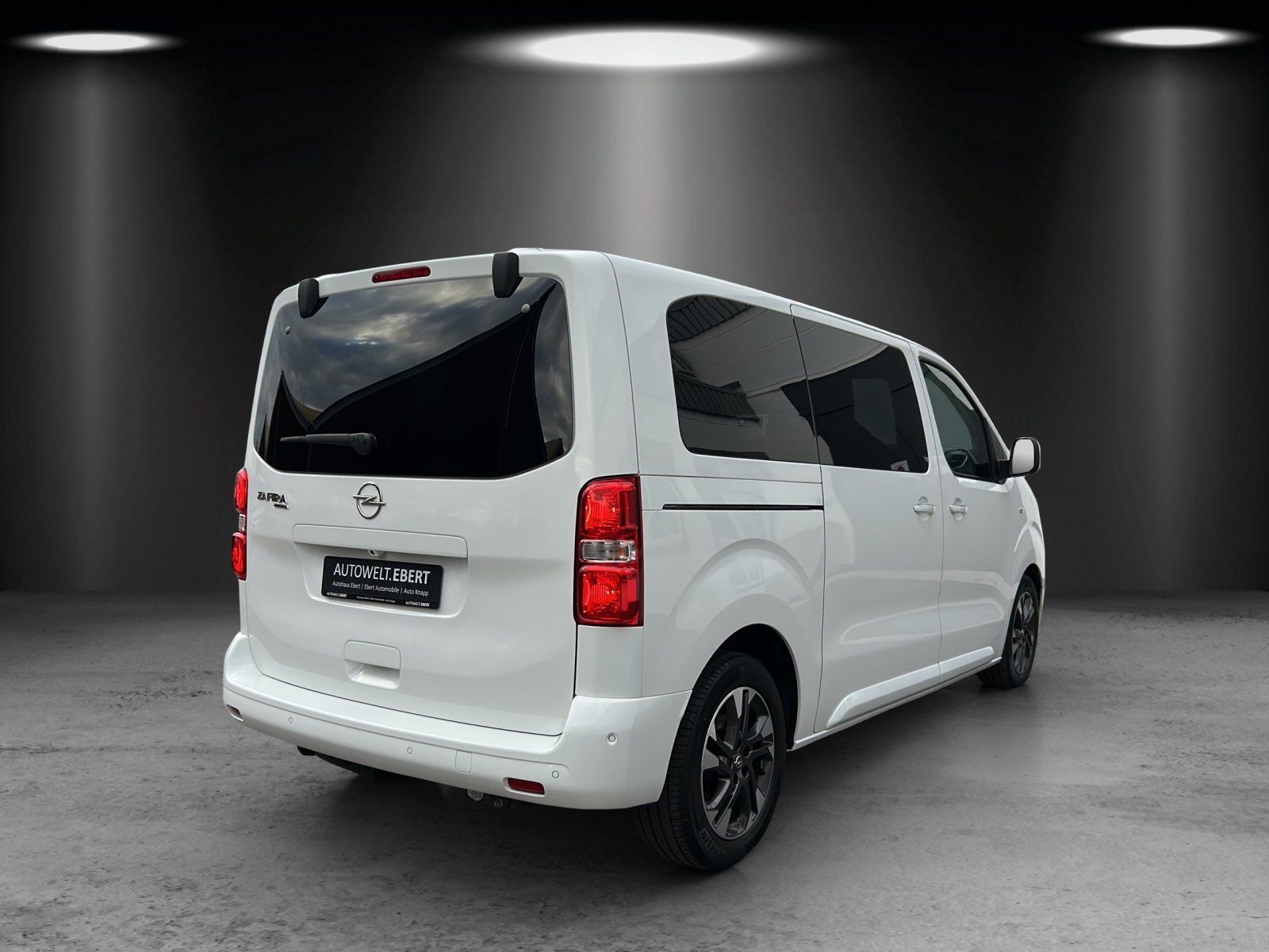 Fahrzeugabbildung Opel Zafira Life 2.0 D M Tourer (L2)/KAMERA/ACC/AHK/