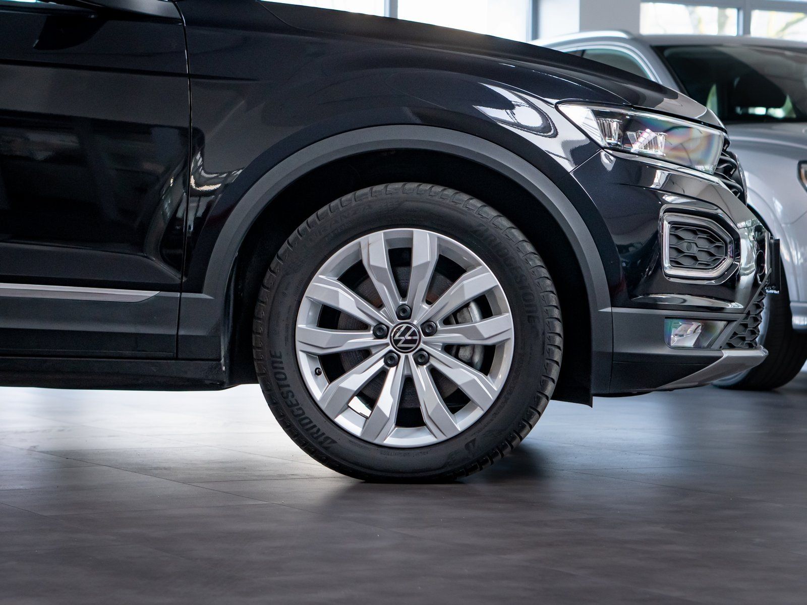 Fahrzeugabbildung Volkswagen T-Roc Sport 4Motion TDI DSG *AHK*Cam*Navi*LED*