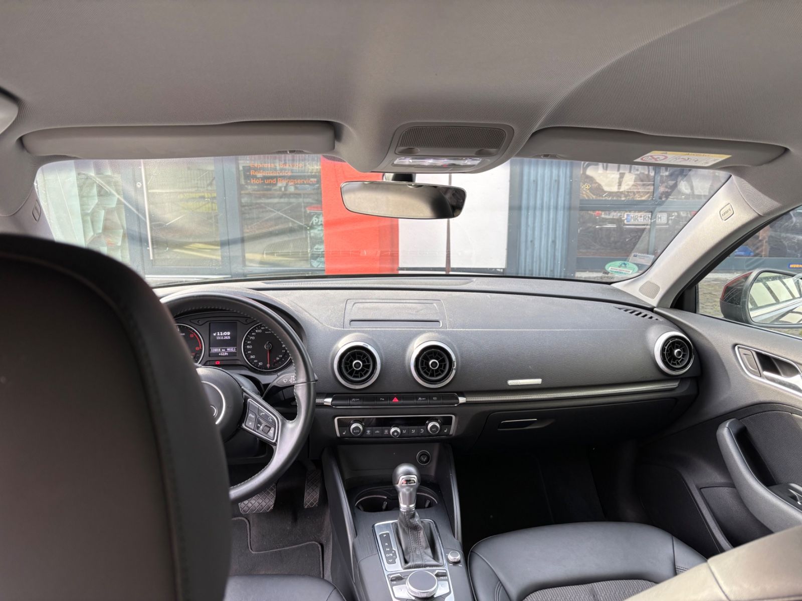 Audi A3 Sportback 35 TDI design foto 8