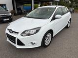 Ford Focus Lim. Titanium - Ford Focus aus 2011: Limousine